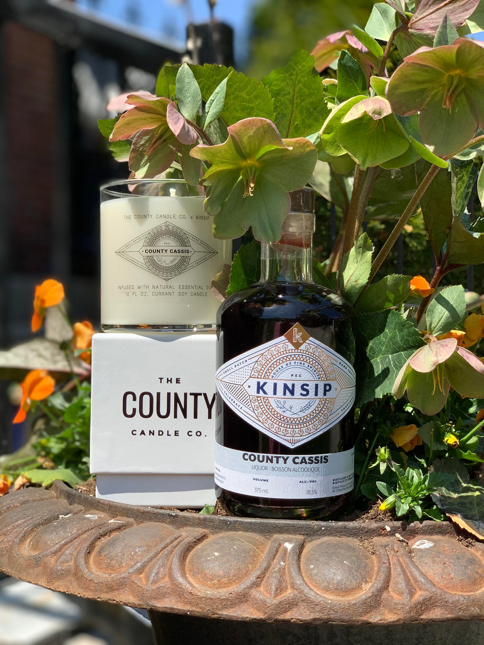 County Cassis Scented Candle